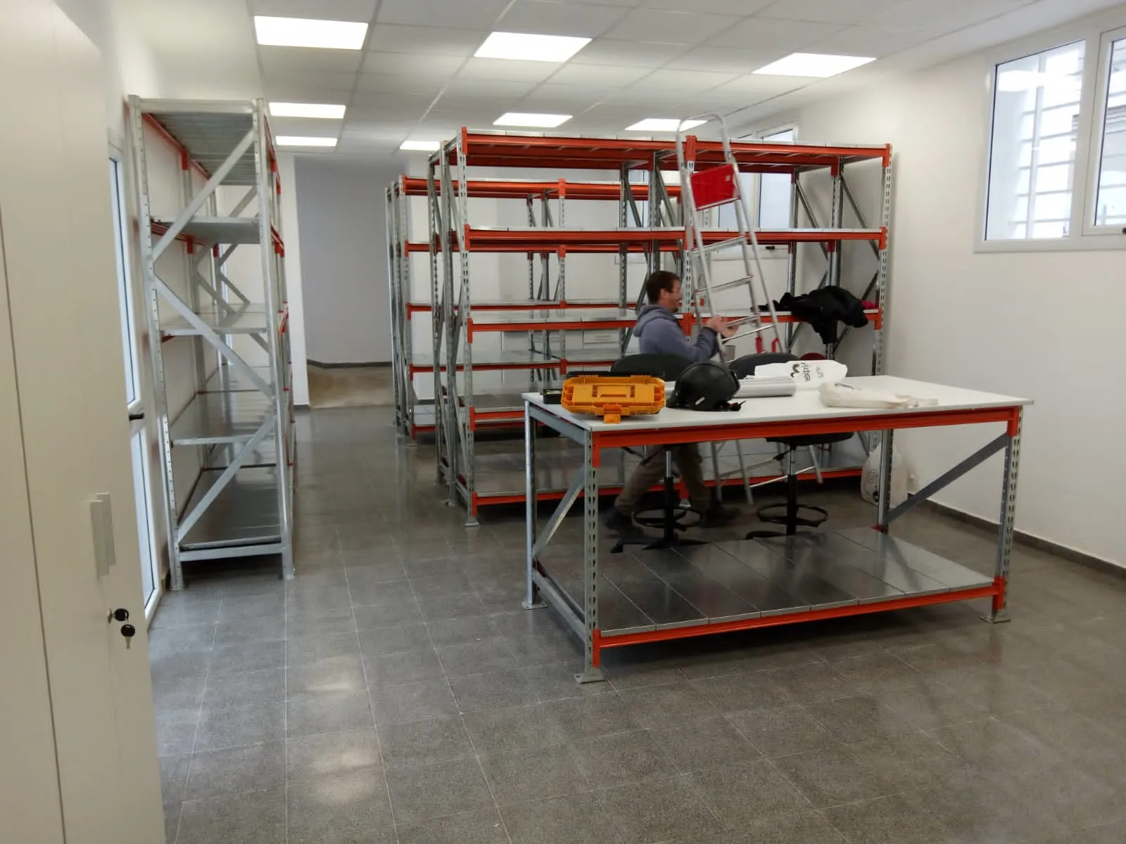 4.  Racks preparacion de pedidos